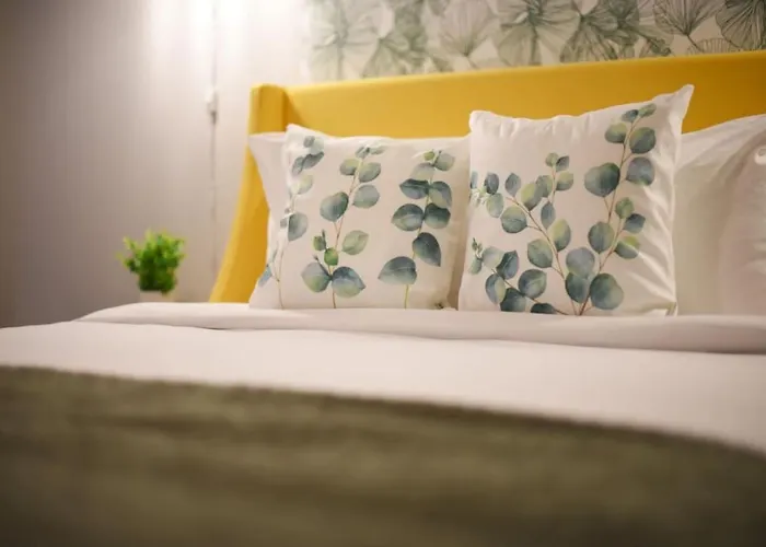 Hostwise - The Washington At Chatham - Free Parking, Private Gym, Skyline Views! *